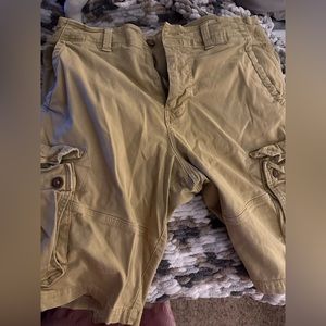 American Eagle Men’s Cargo Shorts
